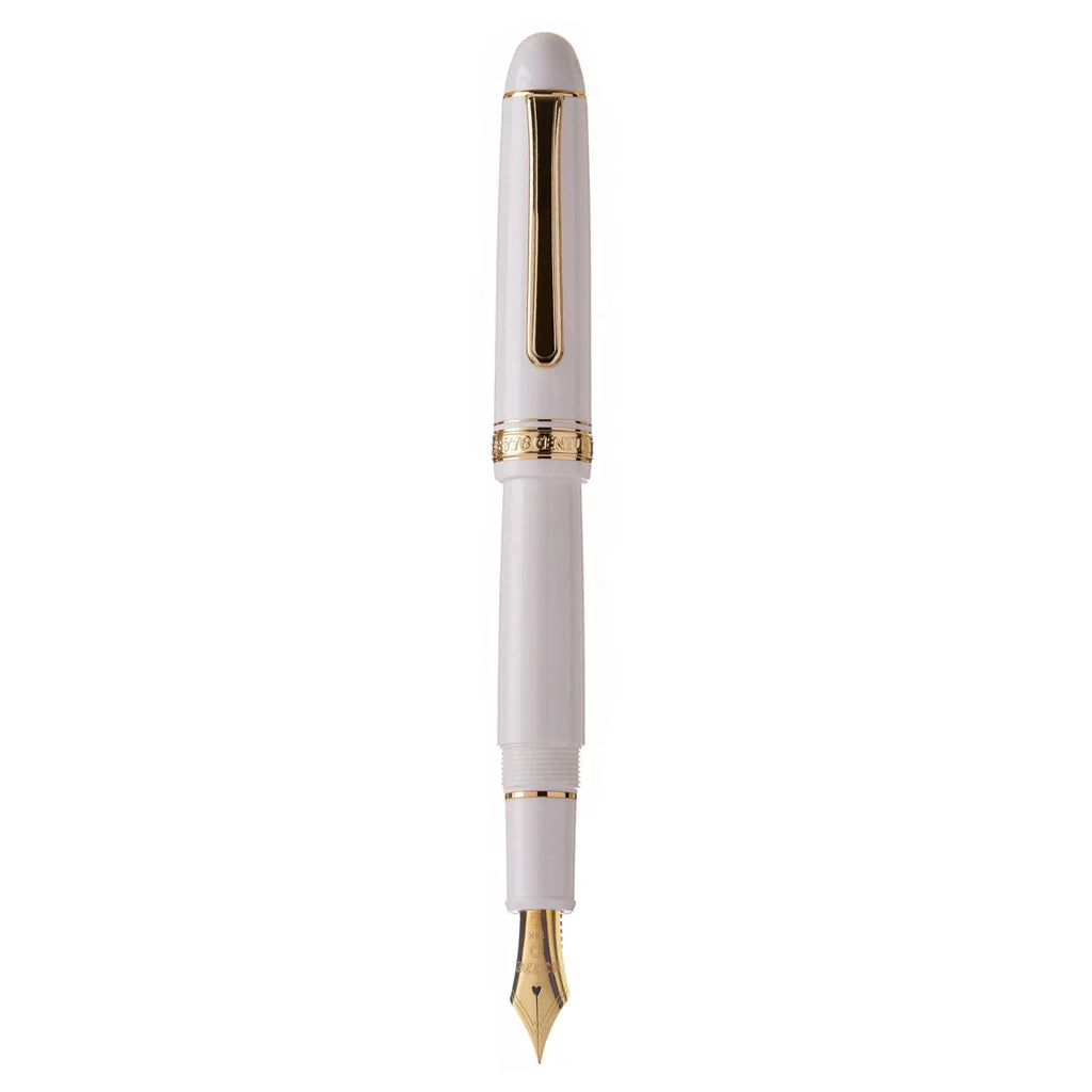 Platinum Century Chenonceau White #3776 Medium GT Fountain Pen