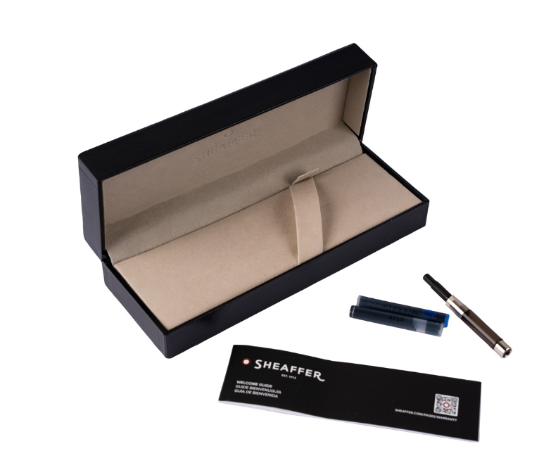Sheaffer 9322 Gift 100 Fountain Pen Glossy Black with Gold Trim