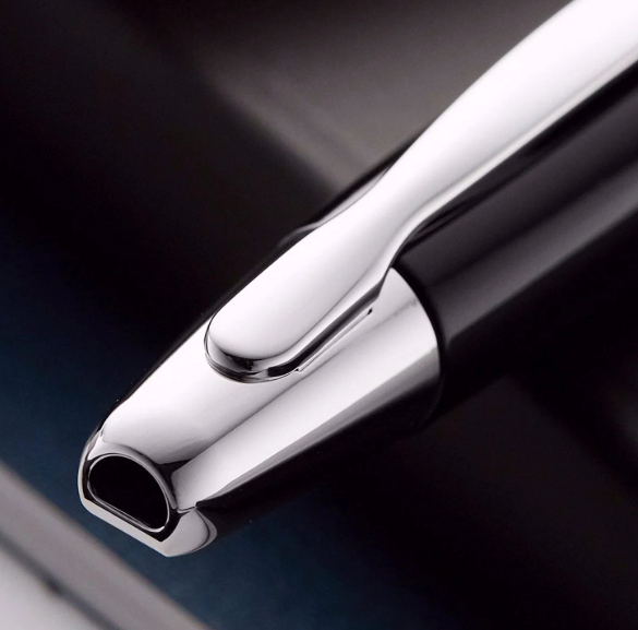Pilot Capless Fountain Pen - Black/Rhodium CT