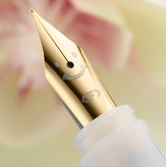 Pilot Kakuno Madoromi Fountain Pen - Azure Sky (light blue)