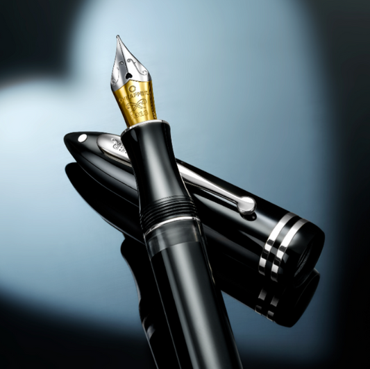 Sheaffer Balance III E892 Glossy Black Fountain Pen with Chrome-plated PVD Trims