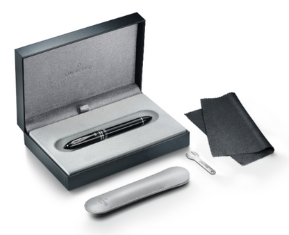 Sheaffer Balance III E892 Glossy Black Fountain Pen with Chrome-plated PVD Trims